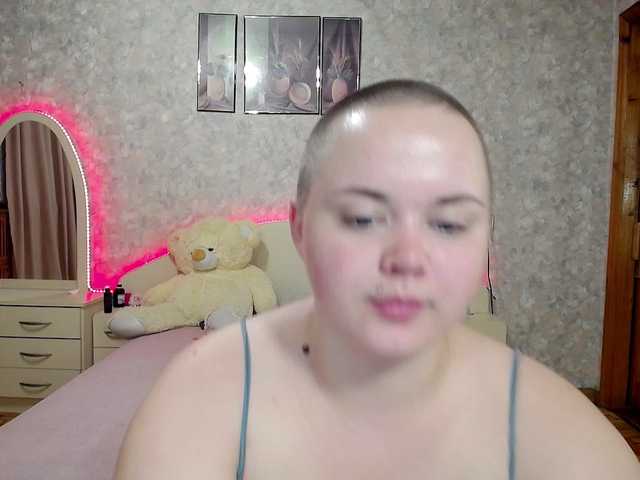 Live sex webcam photo for MaryBerryXO #268454476