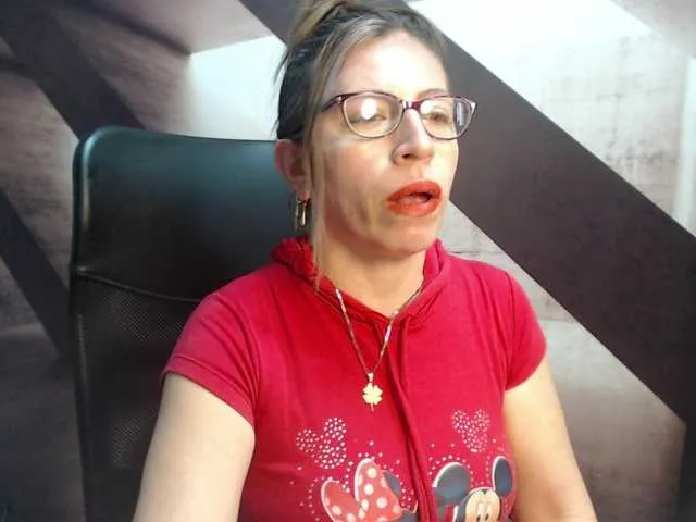 Live sex webcam photo for maturehot-1 #268545146