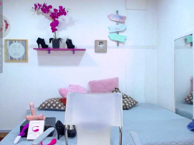 Live sex webcam photo for noonalatin #268544902