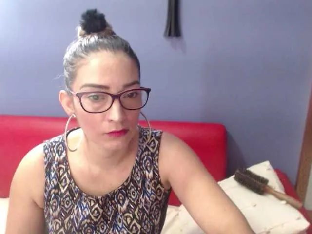 Live sex webcam photo for jeniferblanco #268545124