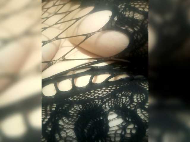 Live sex webcam photo for -Raven40- #268453024