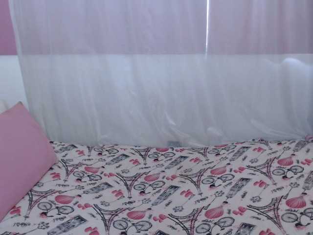 Live sex webcam photo for holly20a #287994932