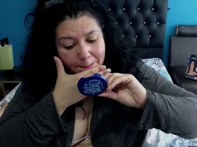 Live sex webcam photo for candystorm01 #268545315