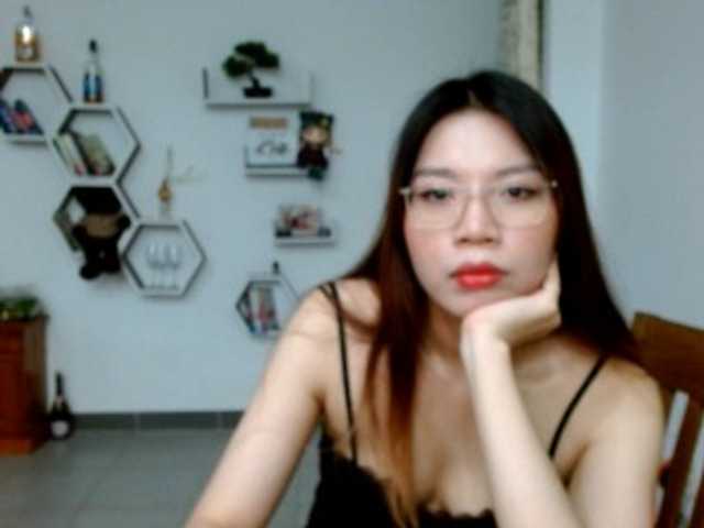 Live sex webcam photo for Lalaluna #268544461