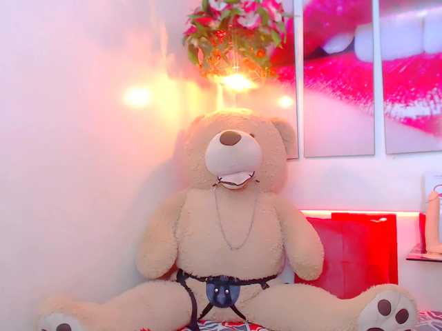 Live sex webcam photo for Cahiyaa #268453466