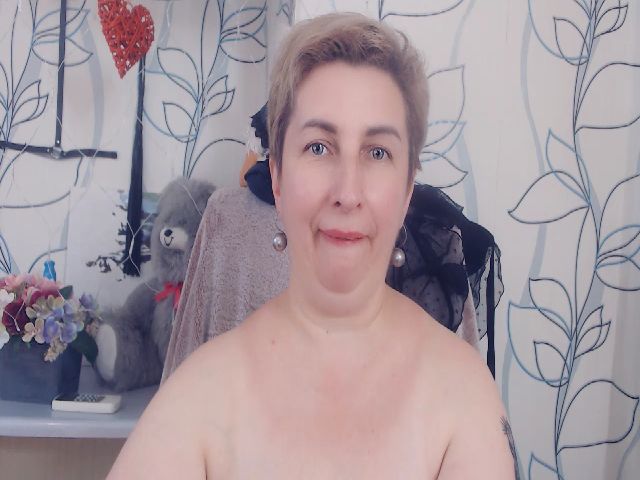 Live sex webcam photo for DepravedMadam #268411624
