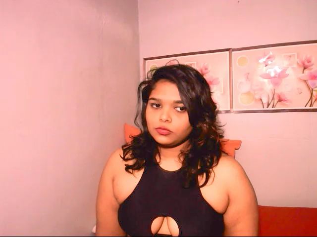 Live sex webcam photo for Indiankimmy #268436561