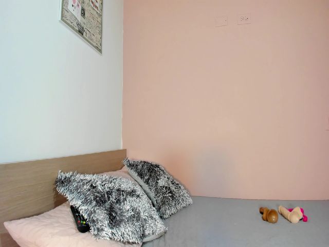 Live sex webcam photo for ManelikFox #268321639