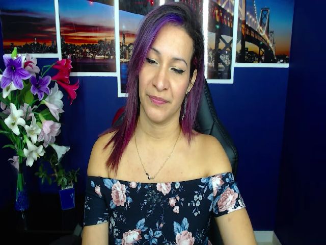 Live sex webcam photo for Infernalsexx #268543272