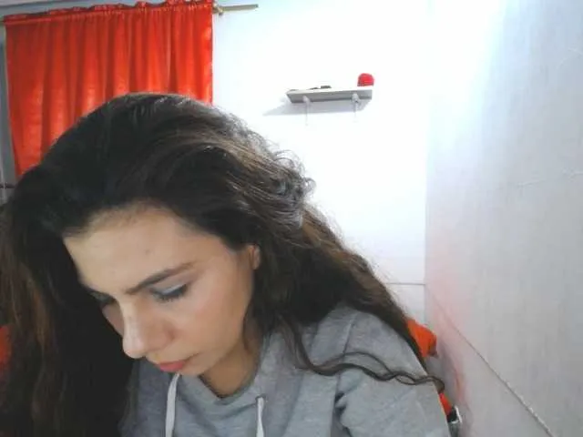 Live sex webcam photo for MaraSmit #268255686