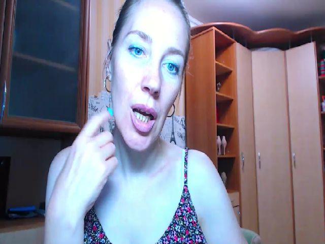 Live sex webcam photo for Oly_nice_ #268514385