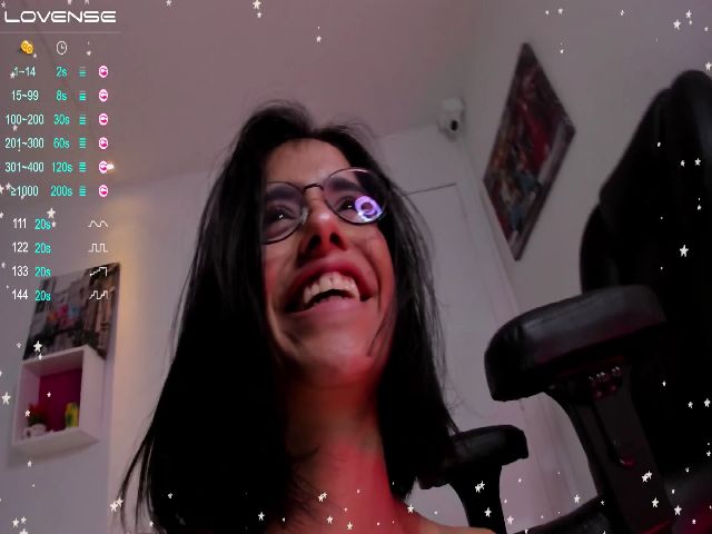 Live sex webcam photo for Miia____ #268549322