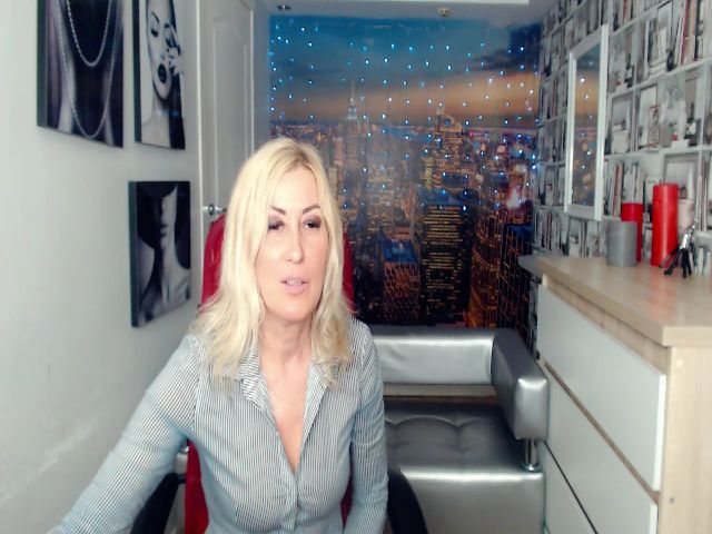 Live sex webcam photo for Lovely_della #268496997