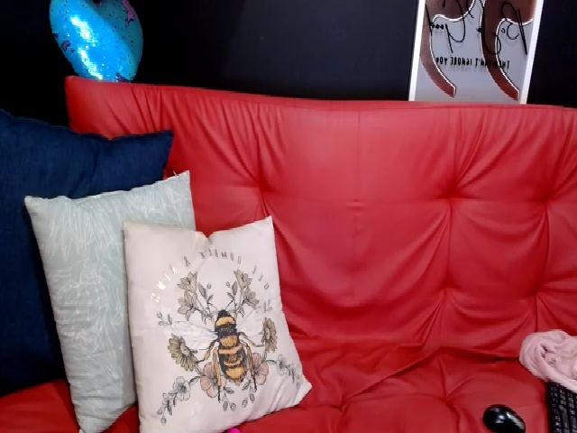 Live sex webcam photo for Ebonyindian69 #268286975