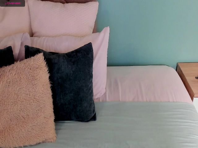 Live sex webcam photo for circenmilen #268549693