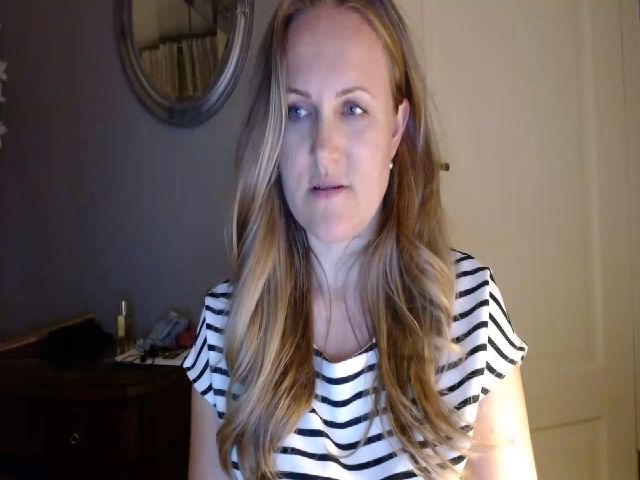 Live sex webcam photo for JustLily #268548305