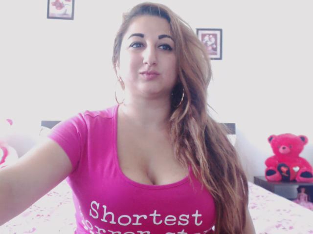 Live sex webcam photo for KinkyMyax #268438907