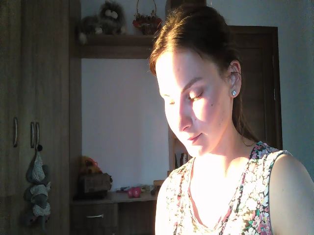 Live sex webcam photo for MisssSun #268542810