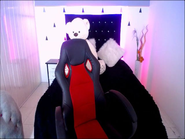 Live sex webcam photo for Samay_y #268463621