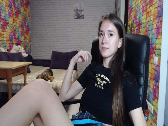 Live sex webcam photo for Kelly_Winter_ #268542582