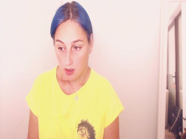 Live sex webcam photo for wetkittycum #268550456