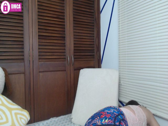 Live sex webcam photo for Angelin_cute #268548829