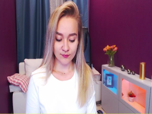 Live sex webcam photo for Kara_Smith #268548074