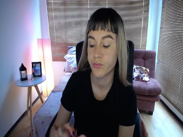 Live sex webcam photo for Kimjeniie #268476054