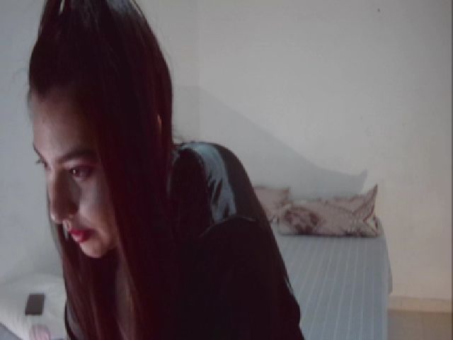 Live sex webcam photo for Tamaraxxl #268327429