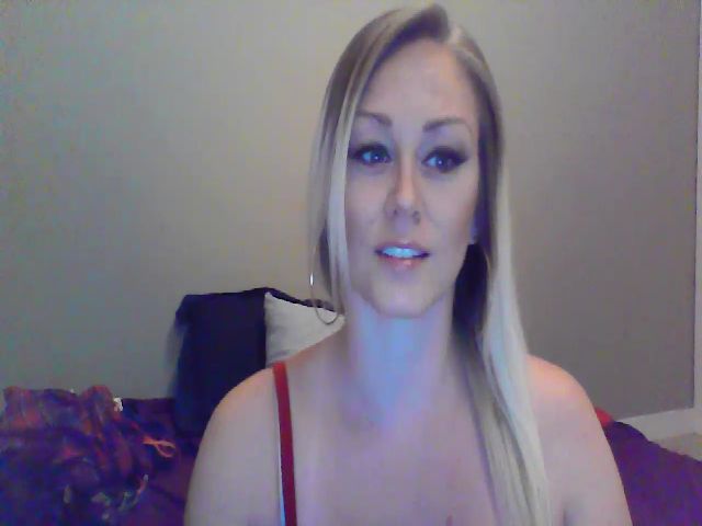 Live sex webcam photo for XoTiff #268328196