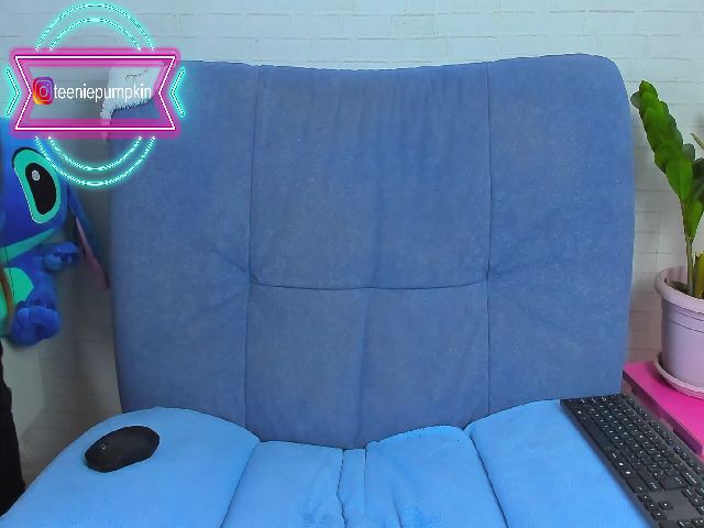 Live sex webcam photo for NymphaLean #268549795