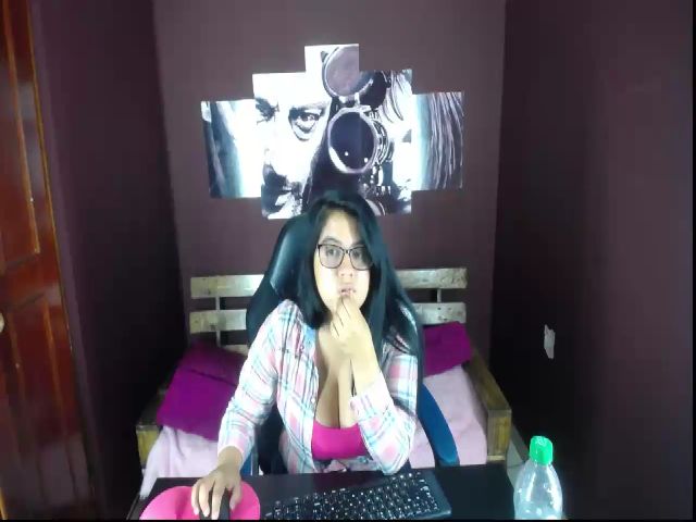 Live sex webcam photo for Hana_cute #268489751