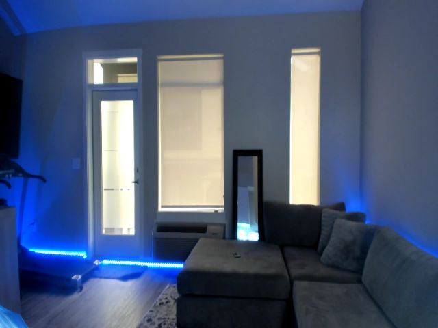 Live sex webcam photo for Mollyboots #268257396