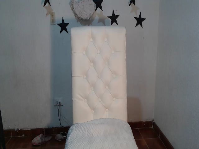 Live sex webcam photo for AlexaBrum #268460699