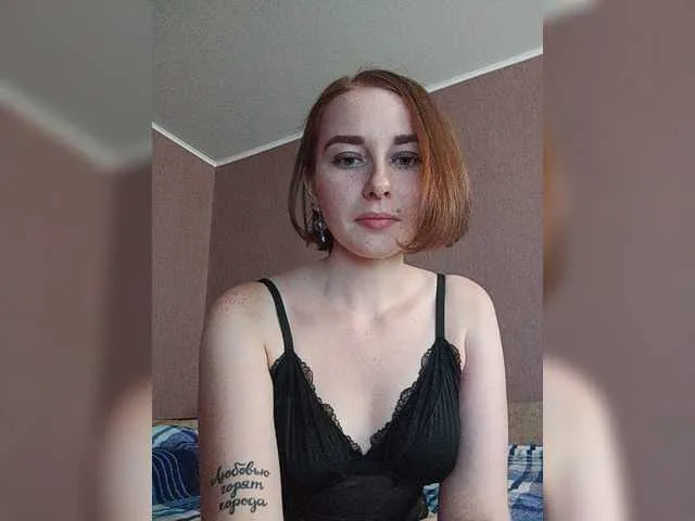 Live sex webcam photo for StacySweet #268453135