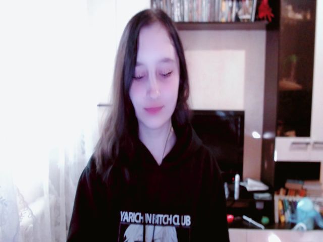 Live sex webcam photo for LanaMillie #268377370