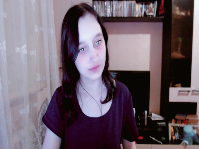 Live sex webcam photo for LanaMillie #268549928