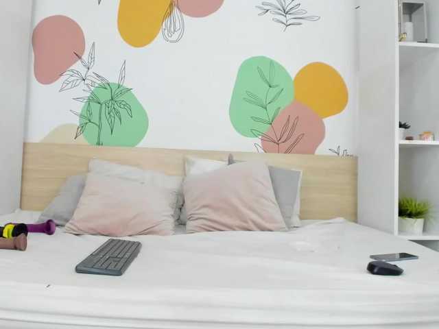 Live sex webcam photo for ValentineLee #268252018