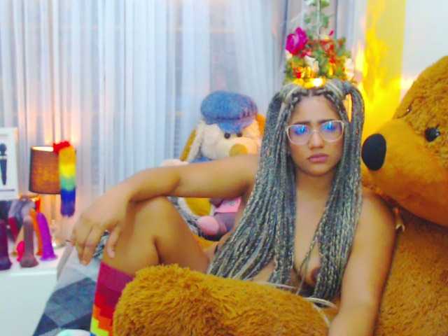 Live sex webcam photo for Eloveskamy #268563396