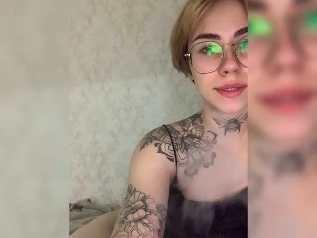 Live sex webcam photo for 669Aleksa669 #268568162