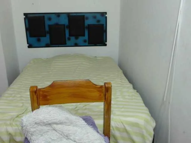 Live sex webcam photo for Chloe-Sweet69 #268551865