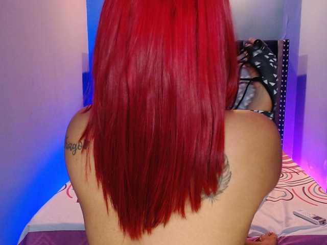 Live sex webcam photo for AnnieBellerou #268552129