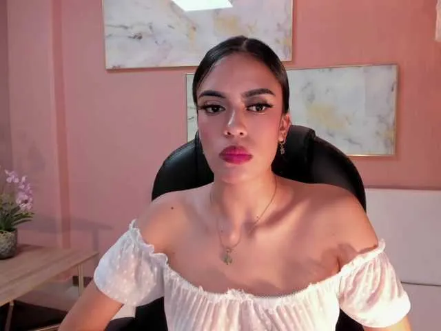 Live sex webcam photo for MayaRivera #268557599