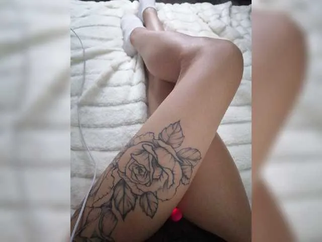 Live sex webcam photo for Anastosia1998 #268563096