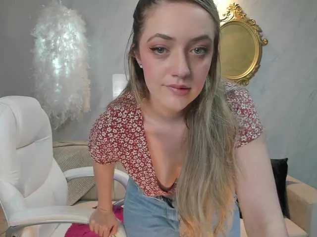 Live sex webcam photo for LannaSummer #268563299