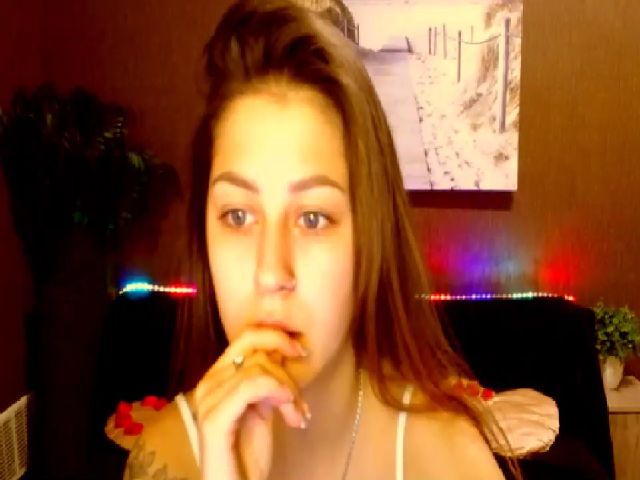 Live sex webcam photo for MsDream_ #268556543