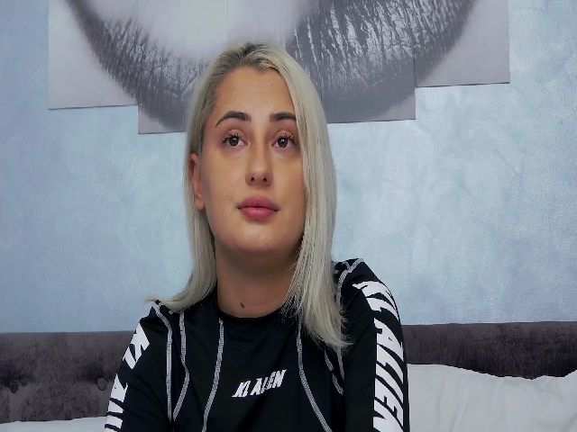 Live sex webcam photo for AnissaMaze #268555711