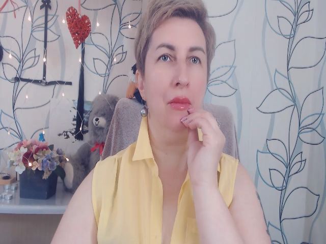 Live sex webcam photo for DepravedMadam #268556112