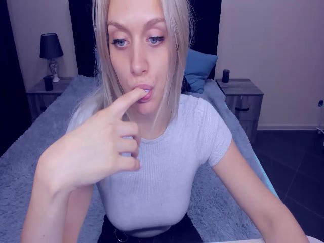 Live sex webcam photo for MeganKind #268555185