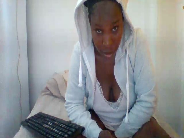 Live sex webcam photo for LaraDark #268559891